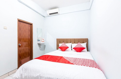 Dramaga Hotel | Super OYO 1516 Cemara Gading Syariah
