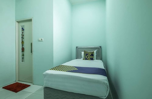 Karawang Hotel | OYO Life 1889 Mbuahpage