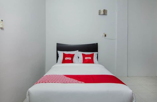Rantauprapat Hotel | OYO 2069 Wisma Syariah Kampung Baru