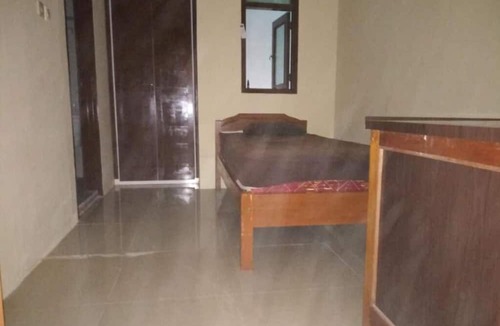 Tanjung Duren Utara House | Guest House 647 Tanjung Duren Utara