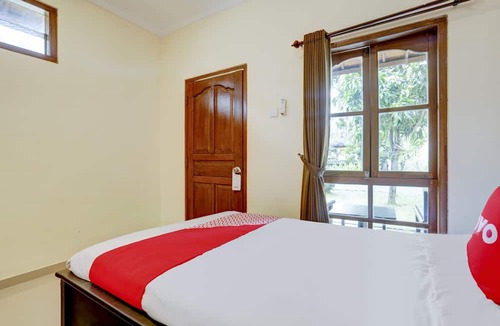 Beraban Hotel | OYO 1762 Hotel Astiti Graha Tanah Lot