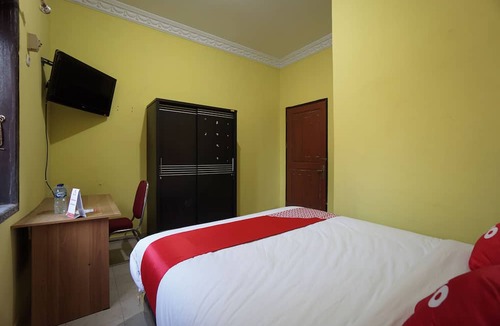 Manado Hotel | OYO 2486 Bahana Guest House