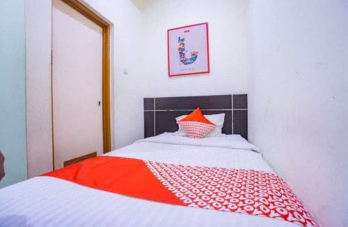 Kebon Kacang Hotel | OYO 2357 Syariah Grand Raudhah