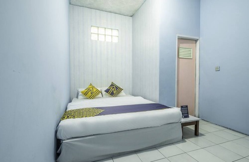 Cileunyi Hotel | OYO 2384 Pondok Nabil