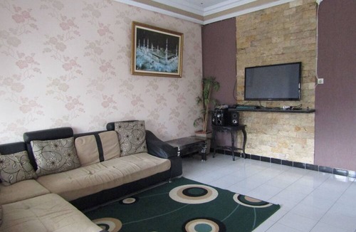 Plaosan Hotel | Penginapan Melati Sarangan
