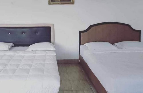 Parapat Hotel | Wisma Sedayu