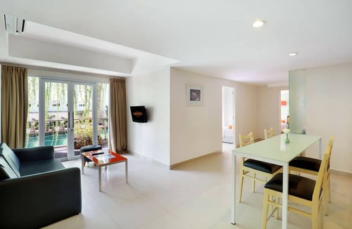 Raya Kuta Hotel | HARRIS Hotel & Residence Riverview Kuta Bali