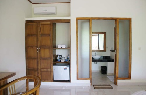 Labuan Bajo Hotel | Puri Sari Beach Hotel