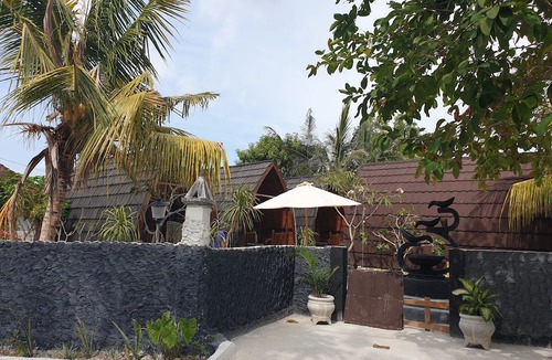 Sampalan Hotel | Jambu Guesthouse