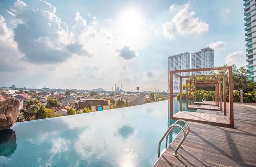 Pekayon Jaya Hotel | RedLiving Apartemen Grand Kamala Lagoon - Kita Pro Tower Barclay North