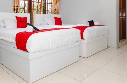 Grand Kawanua International City Hotel | RedDoorz Plus near Transmart Kairagi Dua Manado
