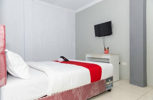 Grand Kawanua International City Hotel | RedDoorz Plus near Transmart Kairagi Dua Manado