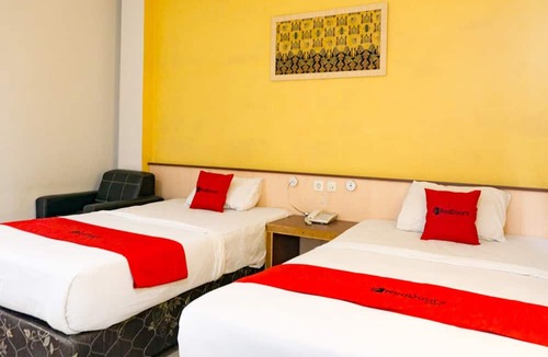 Jayapura Hotel | RedDoorz near Pelabuhan Jayapura