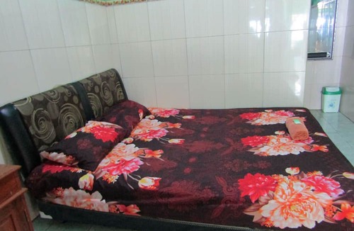 Kretek Cabin | Losmen Kinasih Puncak & Gazebo Pandang