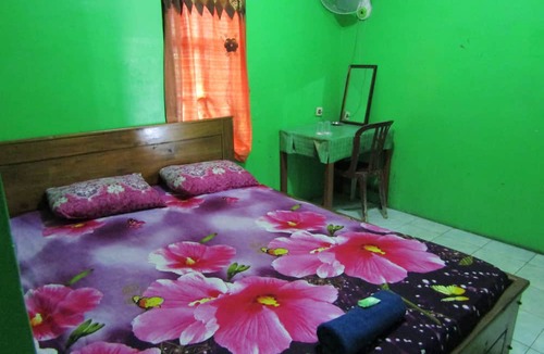 Kretek Cabin | Losmen Kinasih Puncak & Gazebo Pandang