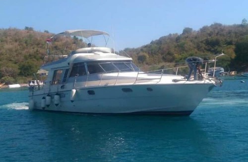 Labuan Bajo Boat Rental | Laislabonita