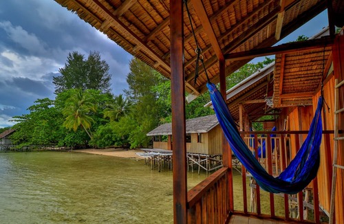 Waisai Hotel | HamuEco Dive Resort Raja Ampat
