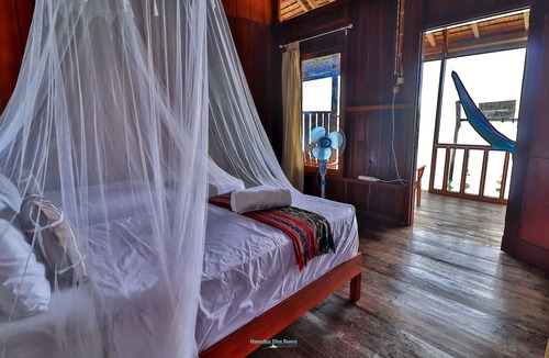 Waisai Hotel | HamuEco Dive Resort Raja Ampat