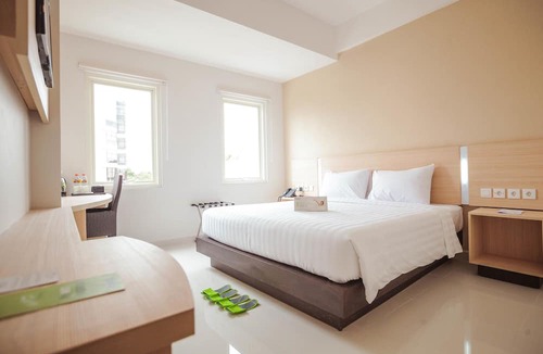 Makassar Hotel | Whiz Prime Sudirman Makassar