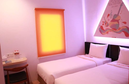 Semarang Hotel | Front One Inn Semarang