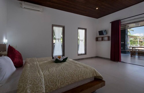 Padangbai Bed & Breakfast | Villa Suari I