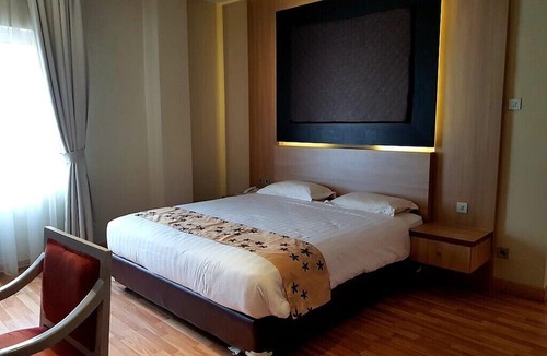 Cipete Selatan Bed & Breakfast | Mutiara Suites