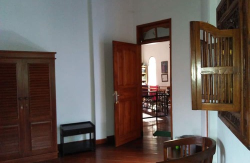 Melaya Bed & Breakfast | Puri Eling Blimbingsari