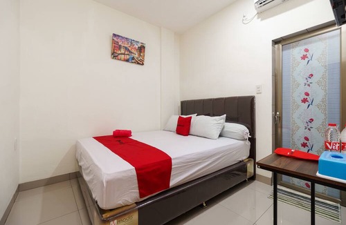 Banda Aceh Hotel | RedDoorz Syariah near Universitas Serambi Mekkah