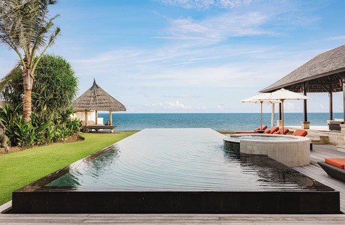 Banjarangkan Villa | Villa Rosita