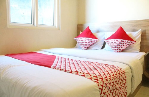 Ambon Hotel | OYO 984 Maleo Guest House