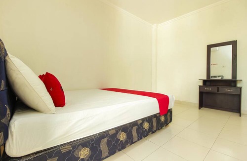 Manado Hotel | RedDoorz @ Malalayang Manado