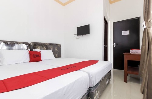 Manado Hotel | RedDoorz near Sam Ratulangi Airport
