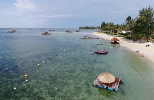 Bintan Bed & Breakfast | Madu Tiga Beach & Resort