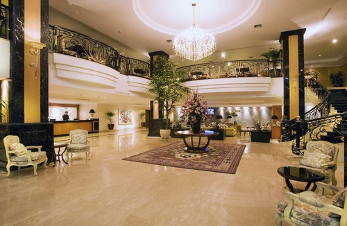 Cipaganti Hotel | Aston Tropicana