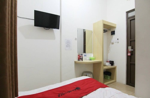 Semarang Hotel | RedDoorz near Akademi Kepolisian Semarang
