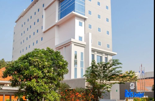 Darmo Hotel | ibis budget Surabaya Diponegoro