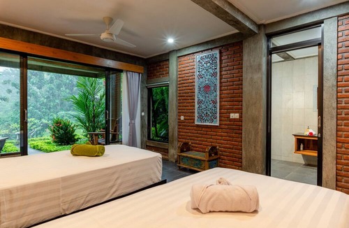 Kayu Putih Hotel | Alamanda Lovina