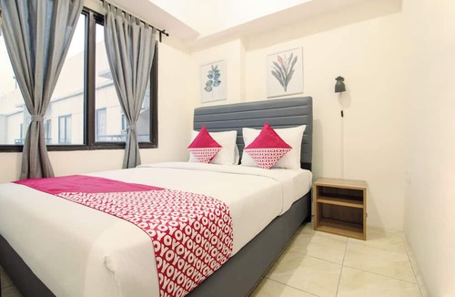 Arcamanik Hotel | Capital O Tamansari Panoramic