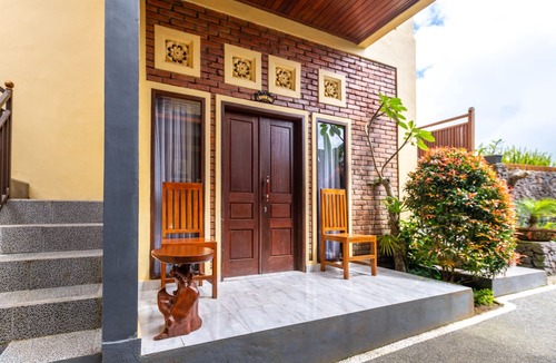 Gobleg Bed & Breakfast | The Garuda Hotel & Restaurant