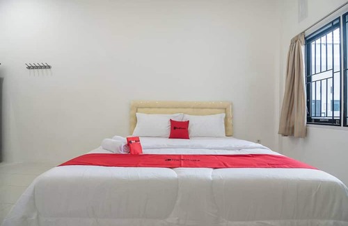 Jambi House | RedDoorz near Sultan Thaha Airport Jambi