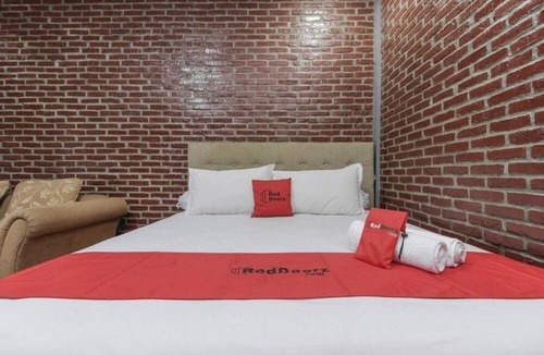 Ragunan House | RedDoorz Plus @ Ampera Raya