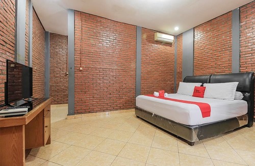 Ragunan House | RedDoorz Plus @ Ampera Raya