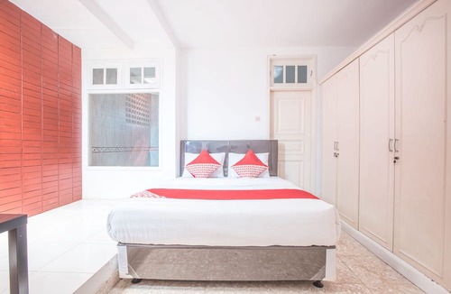 Bangka Hotel | Capital O 332 Residence G17 Kemang