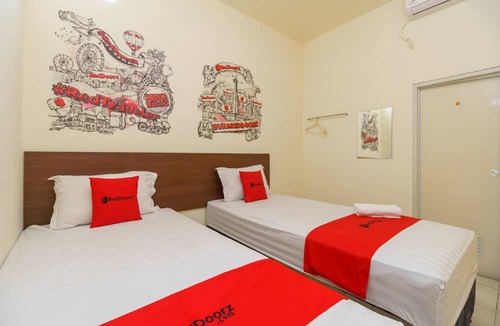 Tanjung Duren Utara Hotel | RedDoorz @ Tanjung Duren
