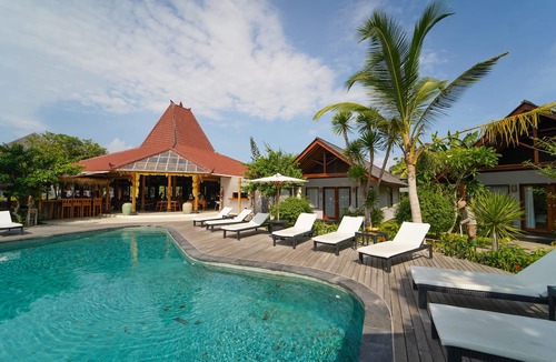 Batubelig Hotel | Kashantee Village