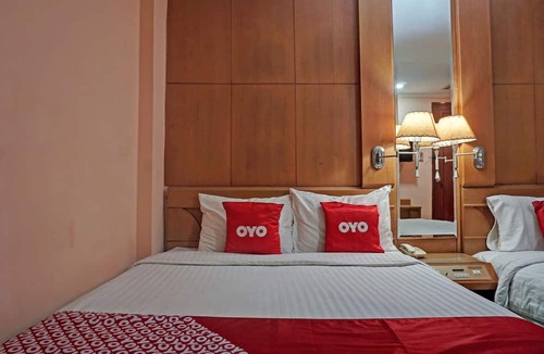 Chinatown Hotel | OYO 671 Hotel Capitol