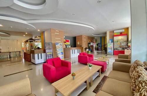 Nganjuk Hotel | Front One Hotel Nganjuk