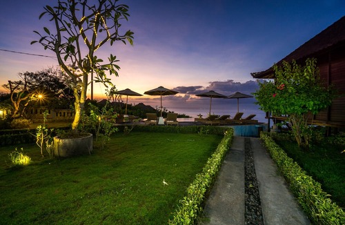 Mushroom Bay Hotel | Bali Belva