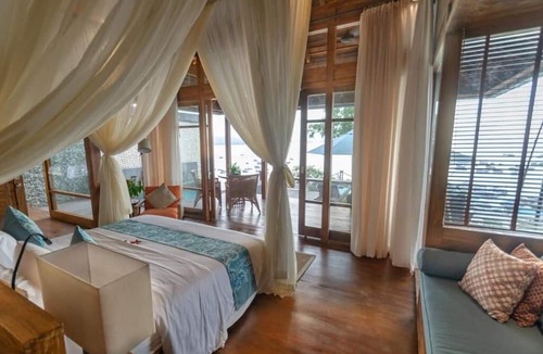 Labuan Bajo Hotel | Bayview Gardens Hotel