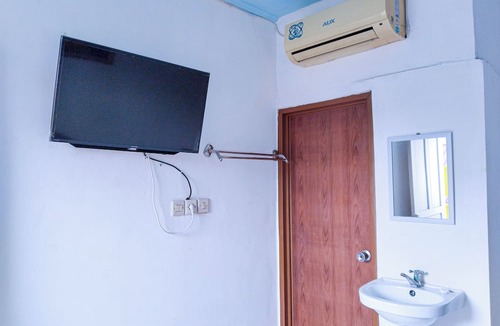 East Jakarta Hotel | NamRoom at Jatiwaringin